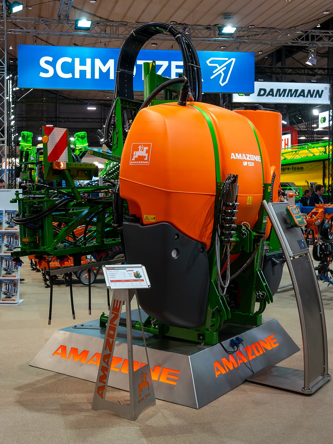 Amazone UF 1201 — навесной опрыскиватель