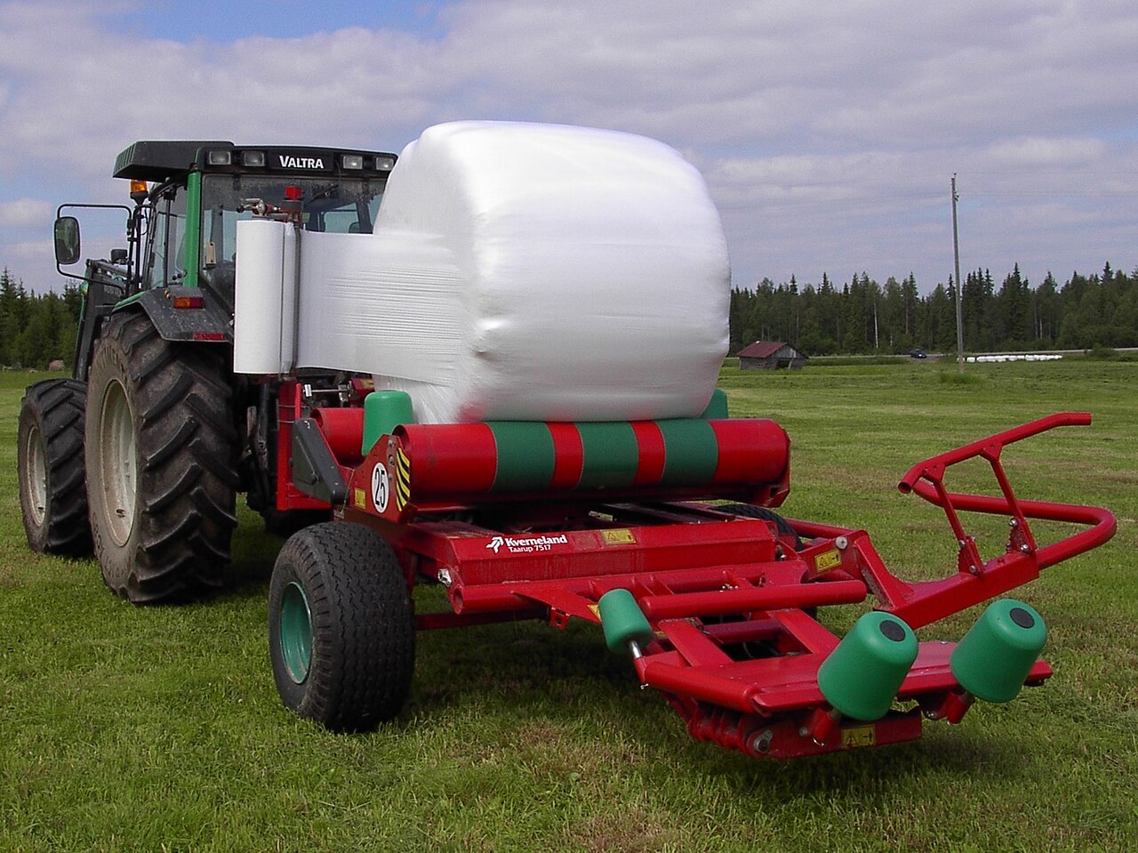 Пресс-подборщик Kverneland Taarup 7517