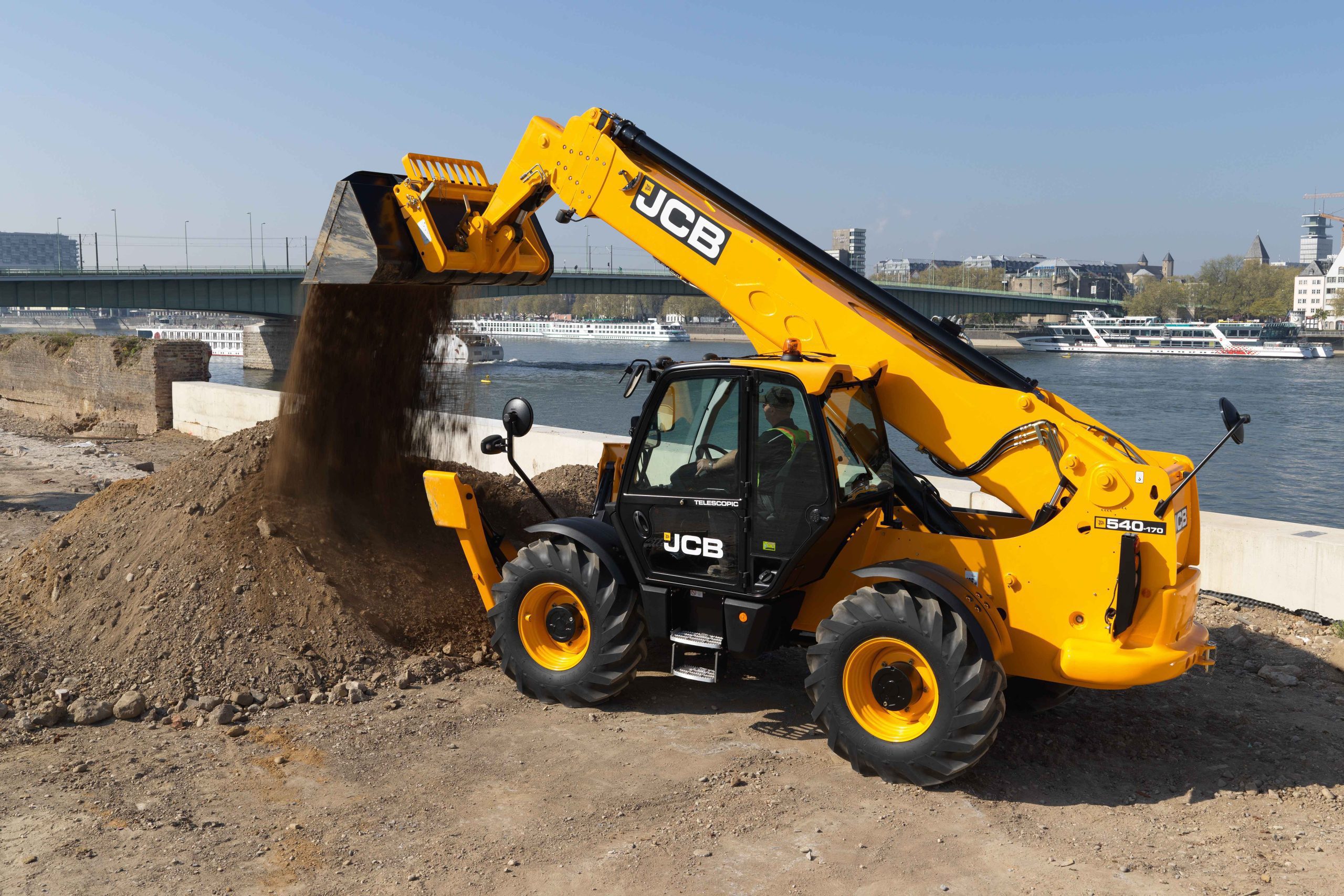 Телескопический погрузчик JCB 540-170 Loadall